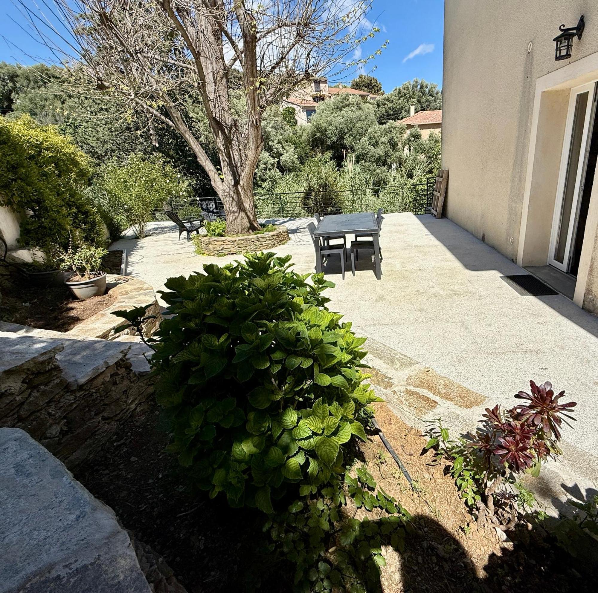 A Casa Corbaia Appartement 40 M2, Jardin Prive, Parking, Proche Centre Ville Et Mer Apartment 40 M2, Private Garden Parking Near Town Center And Sea Port And Airport Bastia  Luaran gambar